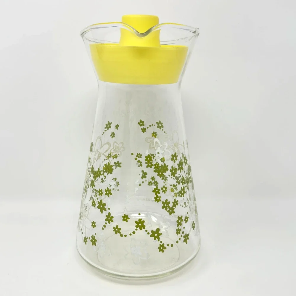 Pyrex Crazy Daisy Spring Blossom Juice Carafe Pitcher w Lid Green & White *Read